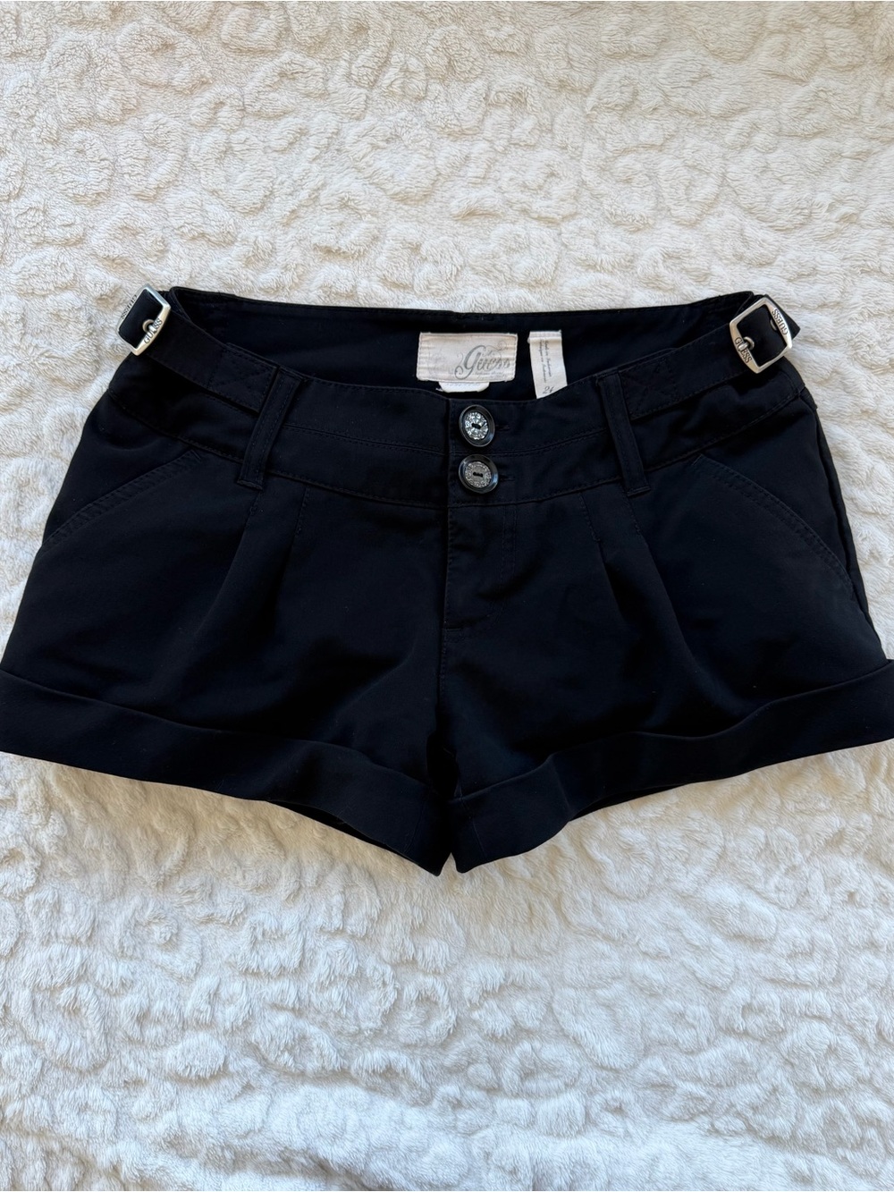 Y2K Low Rise Guess Shorts - Picture 2 of 4